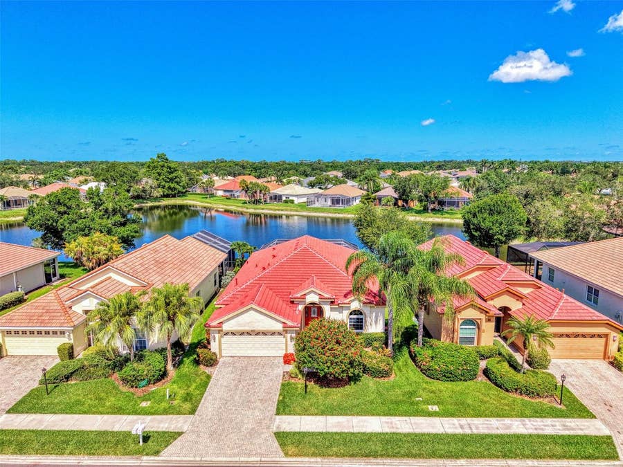 Property photo for 5153 HIGHBURY CIRCLE, Sarasota, FL