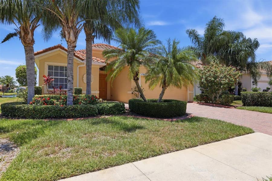 Property photo for 6755 41ST STREET CIRCLE E, Sarasota, FL