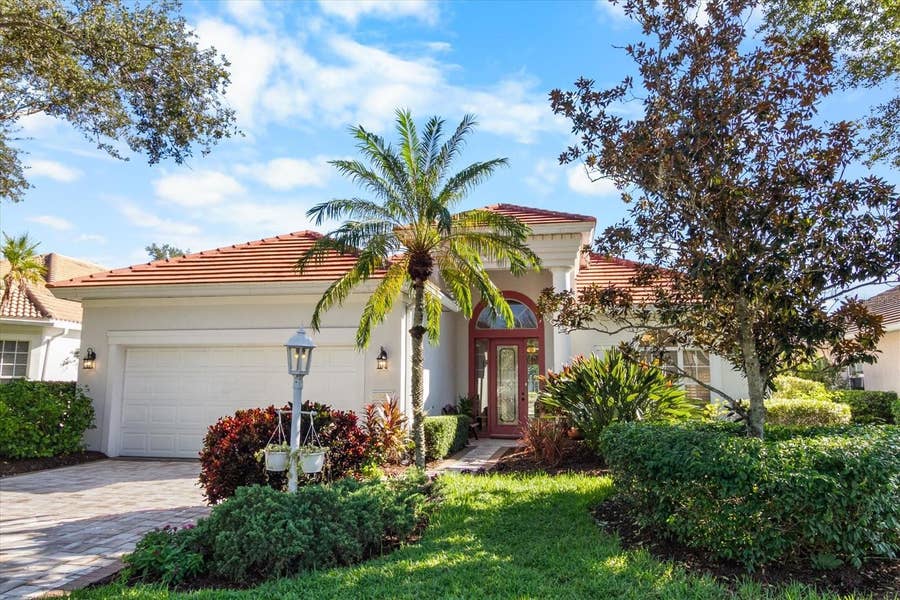 Property photo for 6943 LENNOX PLACE, University Park, FL