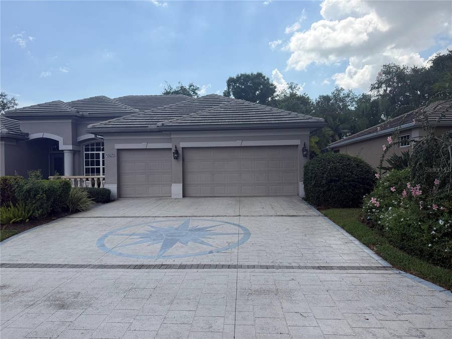 Property photo for 4823 CARRINGTON CIRCLE, Sarasota, FL