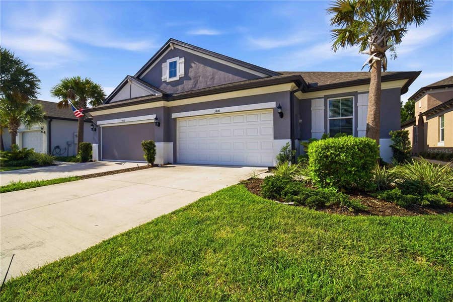 Property photo for 5918 FIORE DRIVE, Bradenton, FL