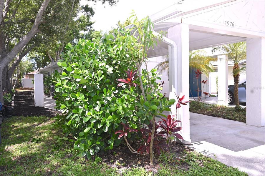 Property photo for 1976 DEBBIE STREET, Sarasota, FL
