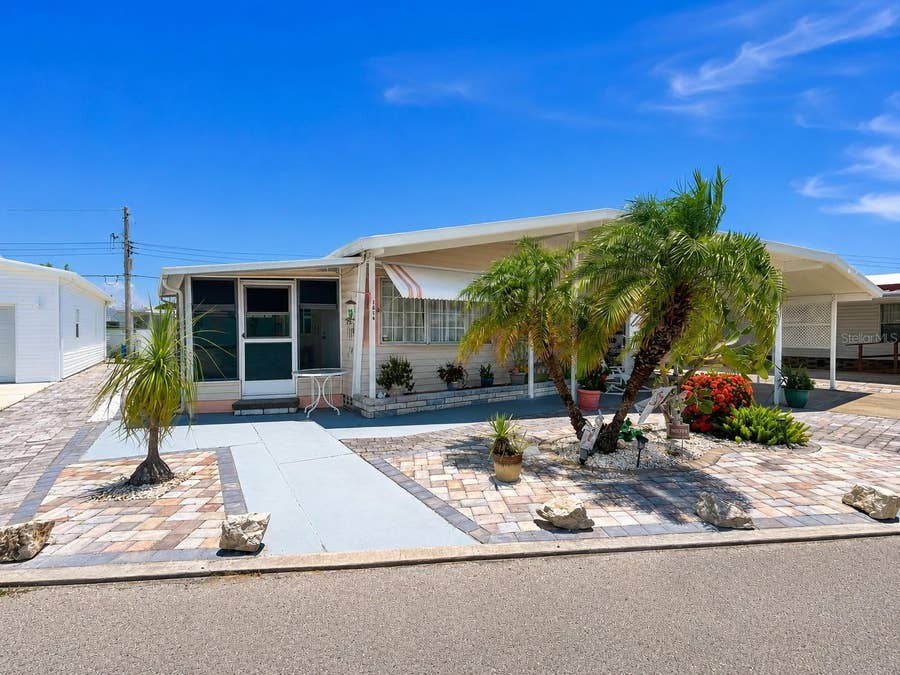 Property photo for 1614 MICHIGAN AVENUE, Bradenton, FL