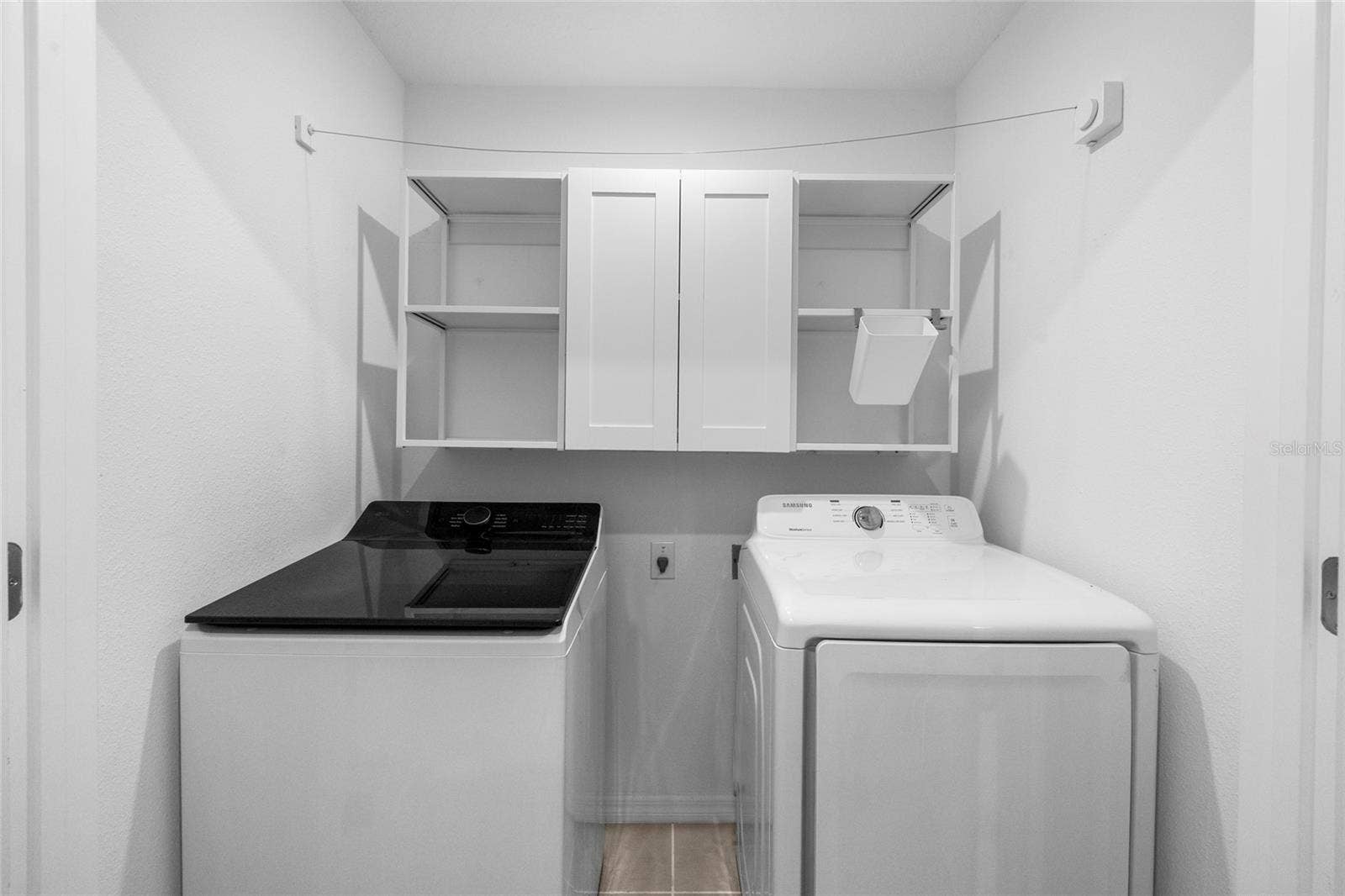 6365 SPRINGMONT LOOP, Palmetto, FL 34221 Laundry Room