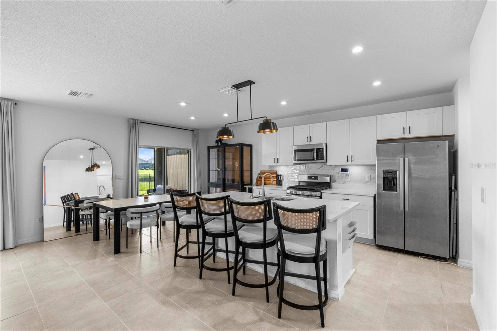 6365 SPRINGMONT LOOP, Palmetto, FL 34221 Kitchen with Breakfast Bar
