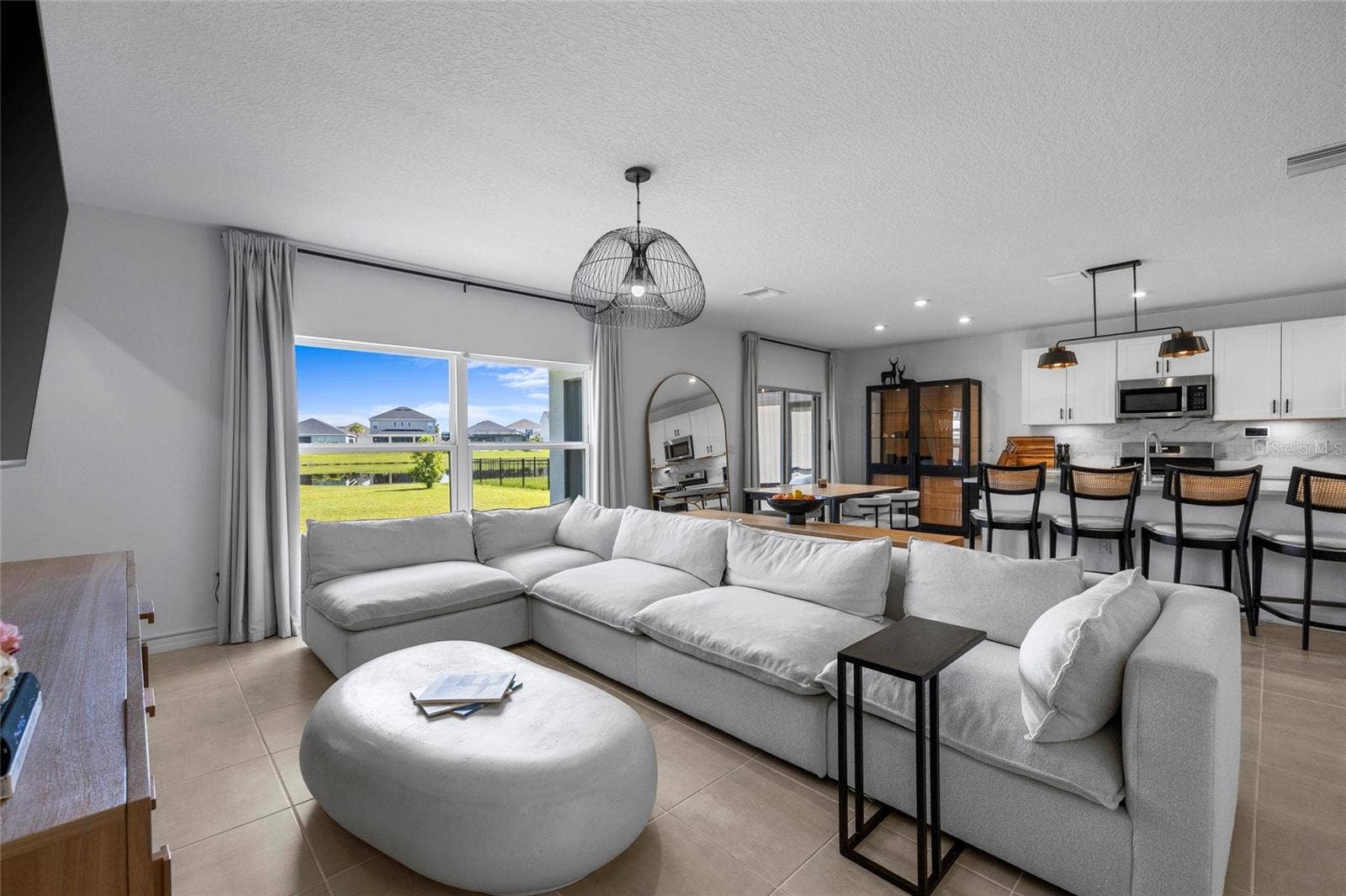 6365 SPRINGMONT LOOP, Palmetto, FL 34221 Living Room