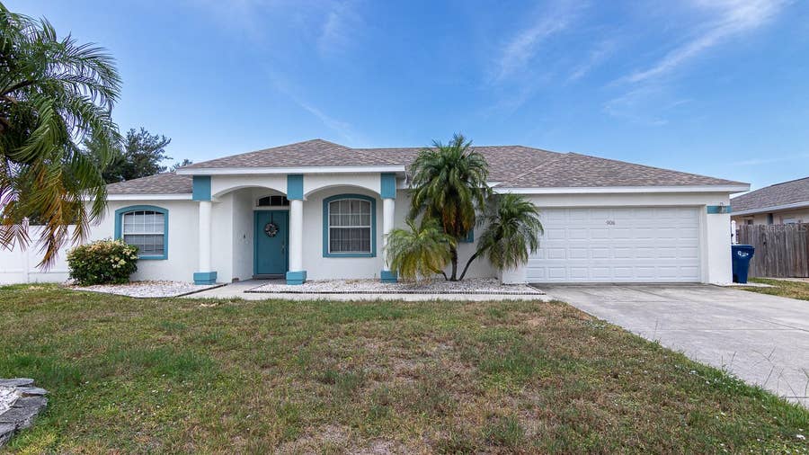 Property photo for 906 WEE BURN PLACE, Sarasota, FL