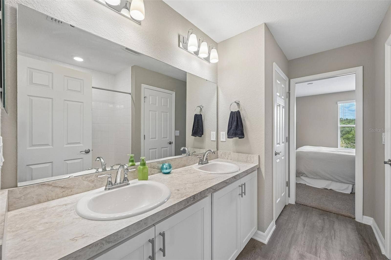 jack and Jill bathroom
