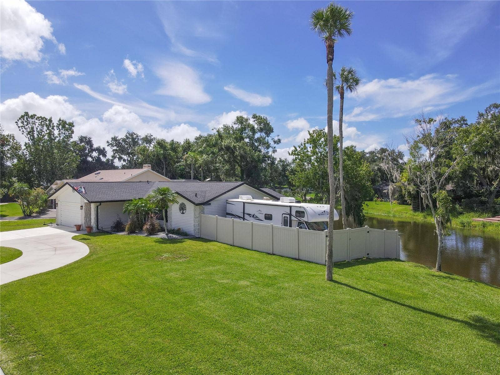 7905 55TH STREET E, Palmetto, FL 34221 FRONT VIEW OF PROPERTY