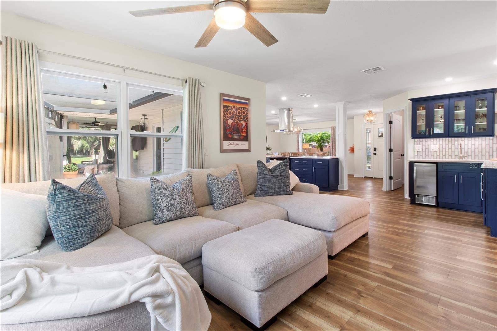 7905 55TH STREET E, Palmetto, FL 34221 LIVING SPACE