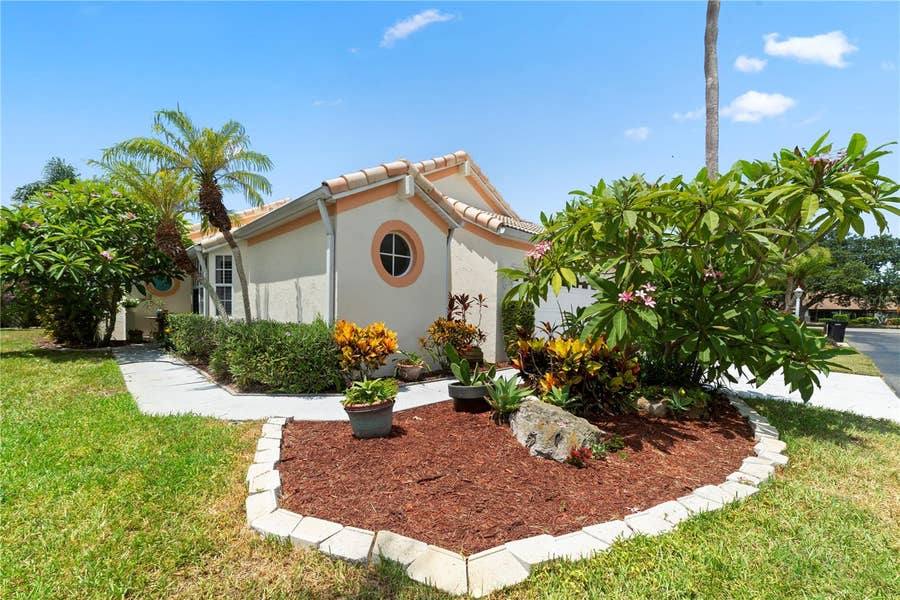 Property photo for 1378 CAPRI ISLES BOULEVARD, #61, Venice, FL