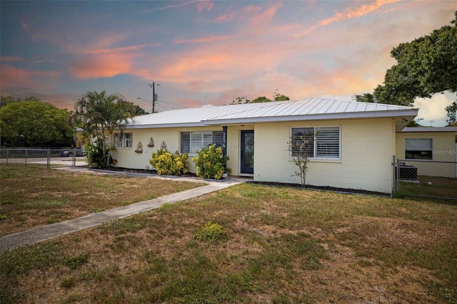 Property photo for 3402 15TH AVENUE W, Bradenton, FL
