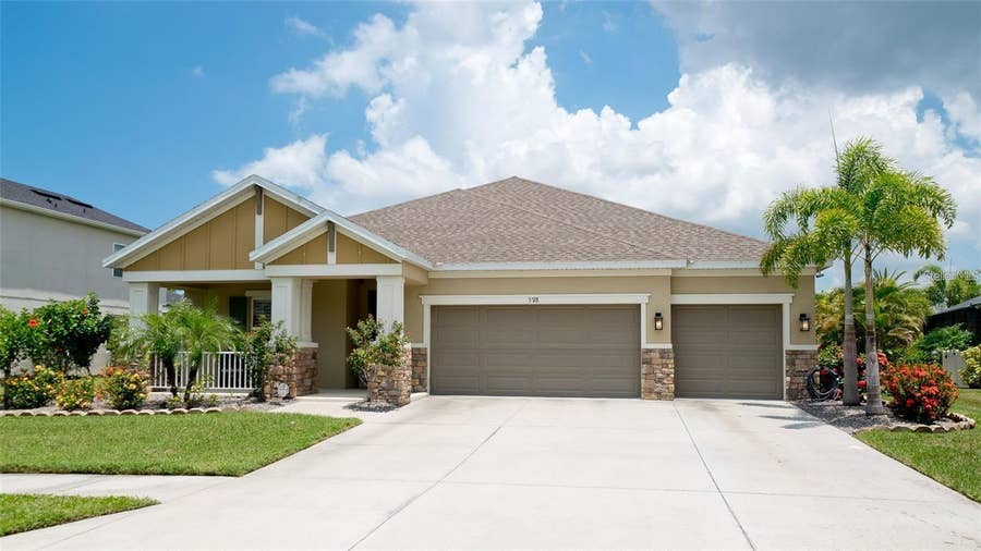 Property photo for 5738 HYDRANGEA CIRCLE, Sarasota, FL