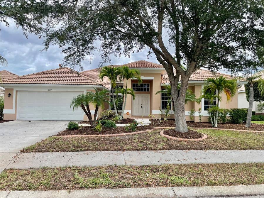 Property photo for 6119 PALOMINO CIRCLE, Bradenton, FL