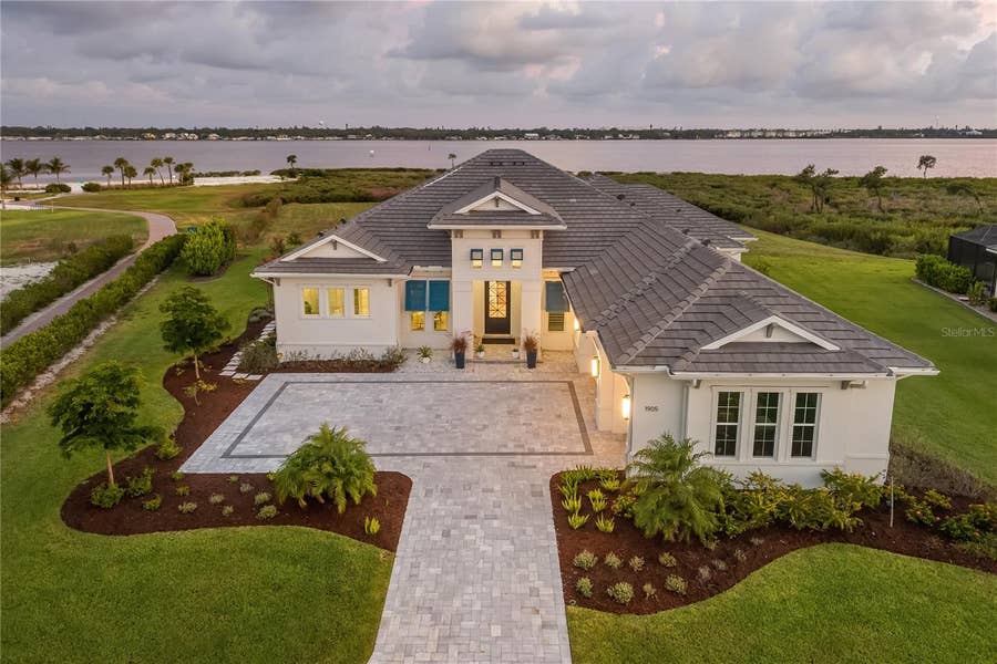 Property photo for 1905 4TH STREET E, Palmetto, FL