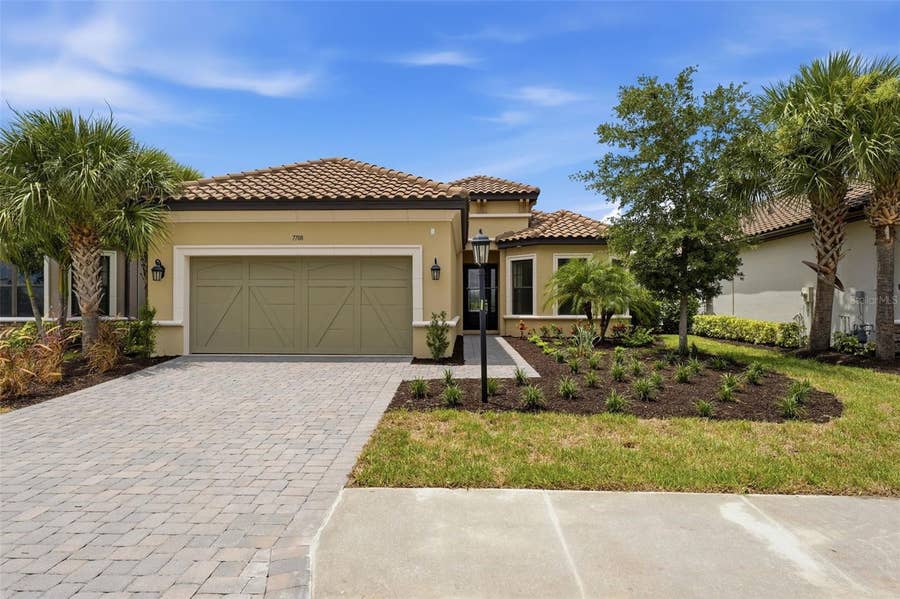 Property photo for 7708 MOONBEAM AVENUE, Sarasota, FL