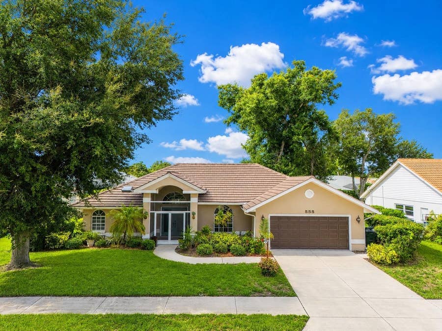 Property photo for 555 PARK ESTATES SQUARE, Venice, FL