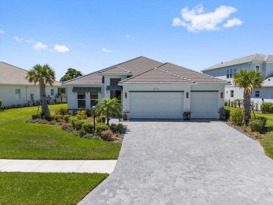 Property photo for 729 TAILWIND PLACE, Sarasota, FL