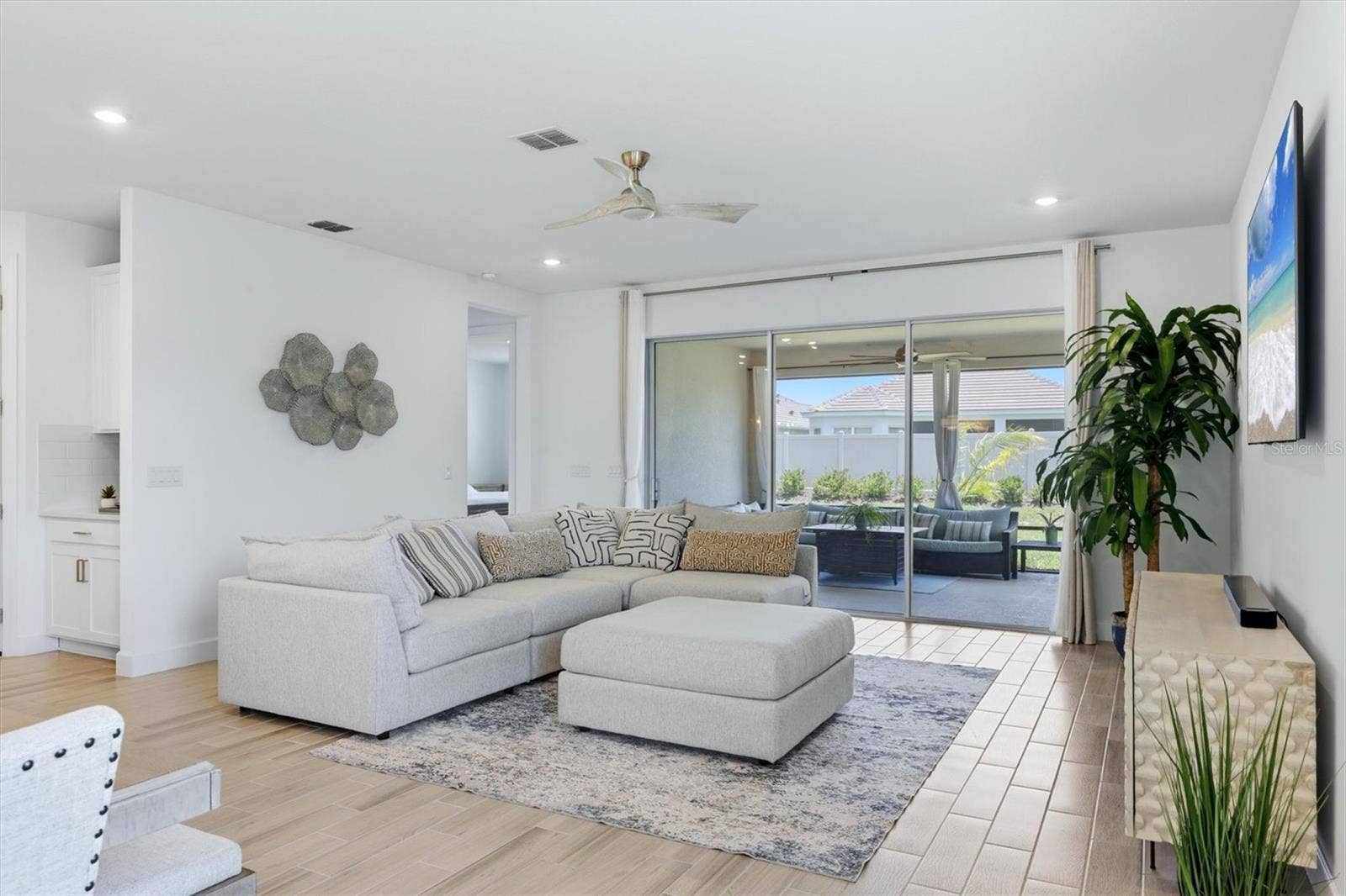5229 SAVINO CIRCLE, Palmetto, FL 34221 5229 SAVINO CIRCLE, Palmetto, FL 34221