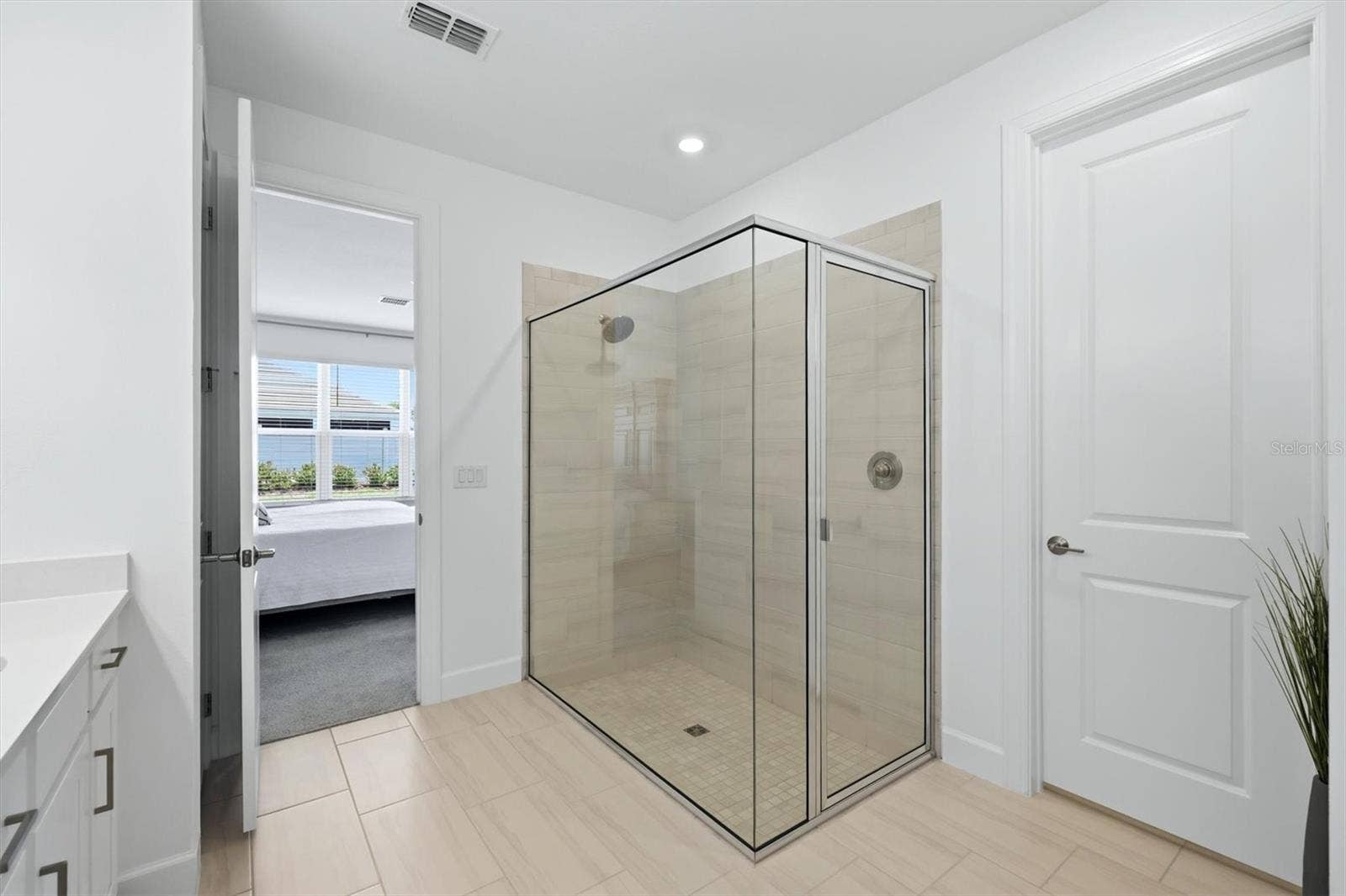 5229 SAVINO CIRCLE, Palmetto, FL 34221 5229 SAVINO CIRCLE, Palmetto, FL 34221