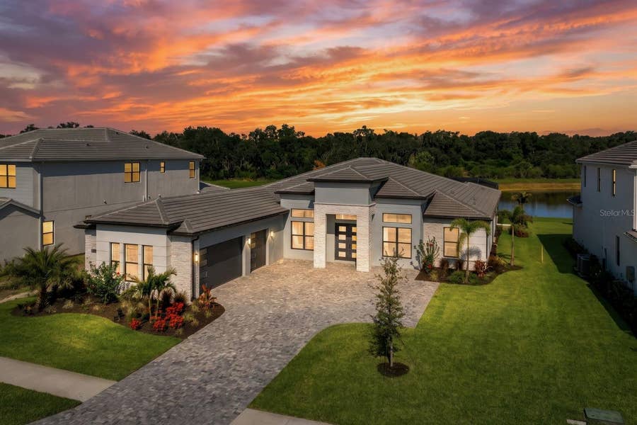 Property photo for 2428 WATERFRONT CIRCLE, Sarasota, FL