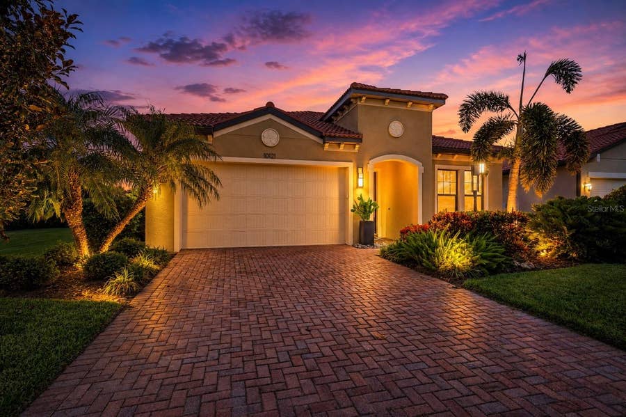 Property photo for 10121 MARBELLA DRIVE, Bradenton, FL