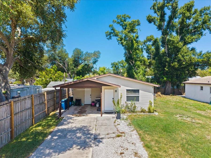 Property photo for 4050 ROCKEFELLER AVENUE, Sarasota, FL