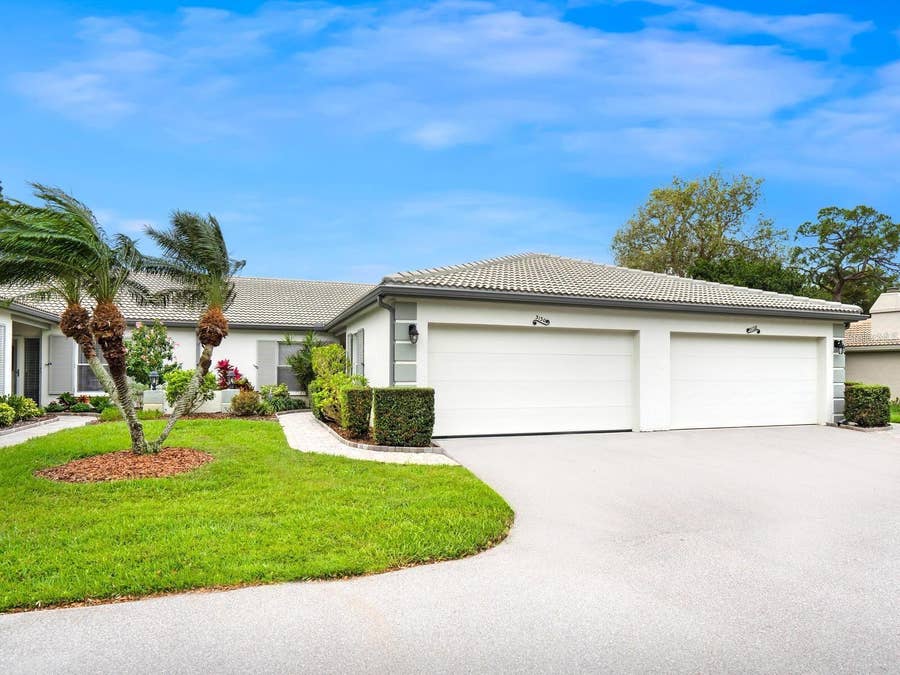 Property photo for 3130 RINGWOOD MEADOW, #44, Sarasota, FL