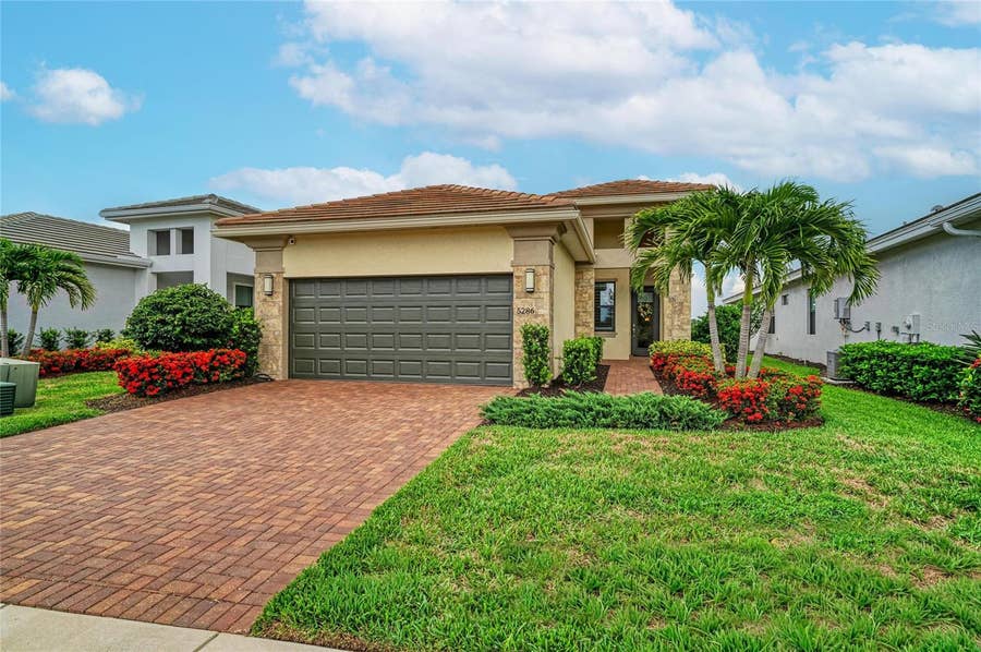 Property photo for 5286 BARNETT CIRCLE, Bradenton, FL