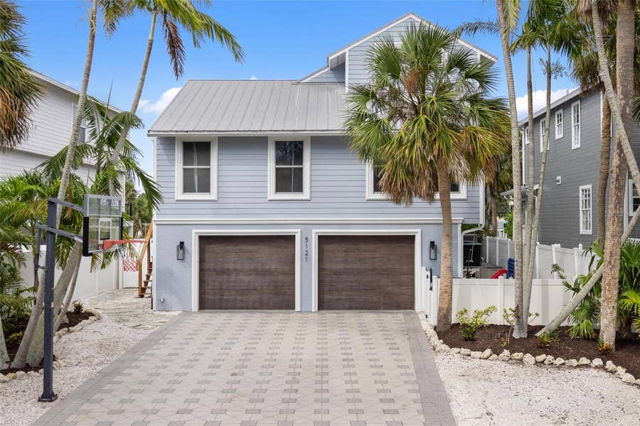 Property photo for 5121 OXFORD DRIVE, Sarasota, FL