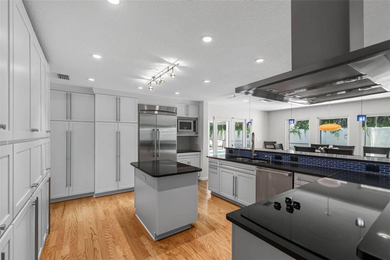 2631 PURITAN TERRACE, Sarasota, FL 34239 2631 PURITAN TERRACE, Sarasota, FL 34239