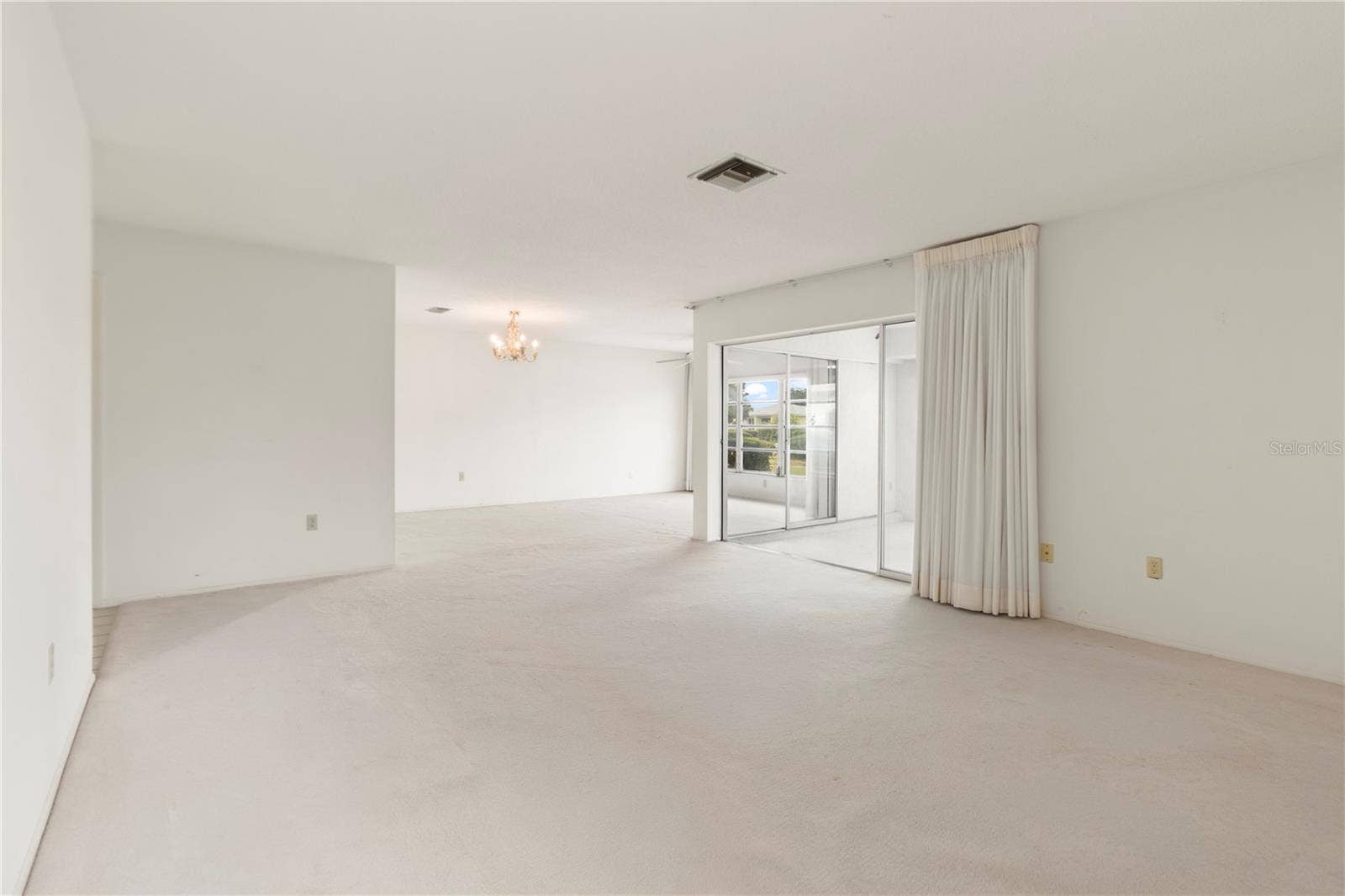 7011 10TH AVENUE W, Bradenton, FL 34209 7011 10TH AVENUE W, Bradenton, FL 34209