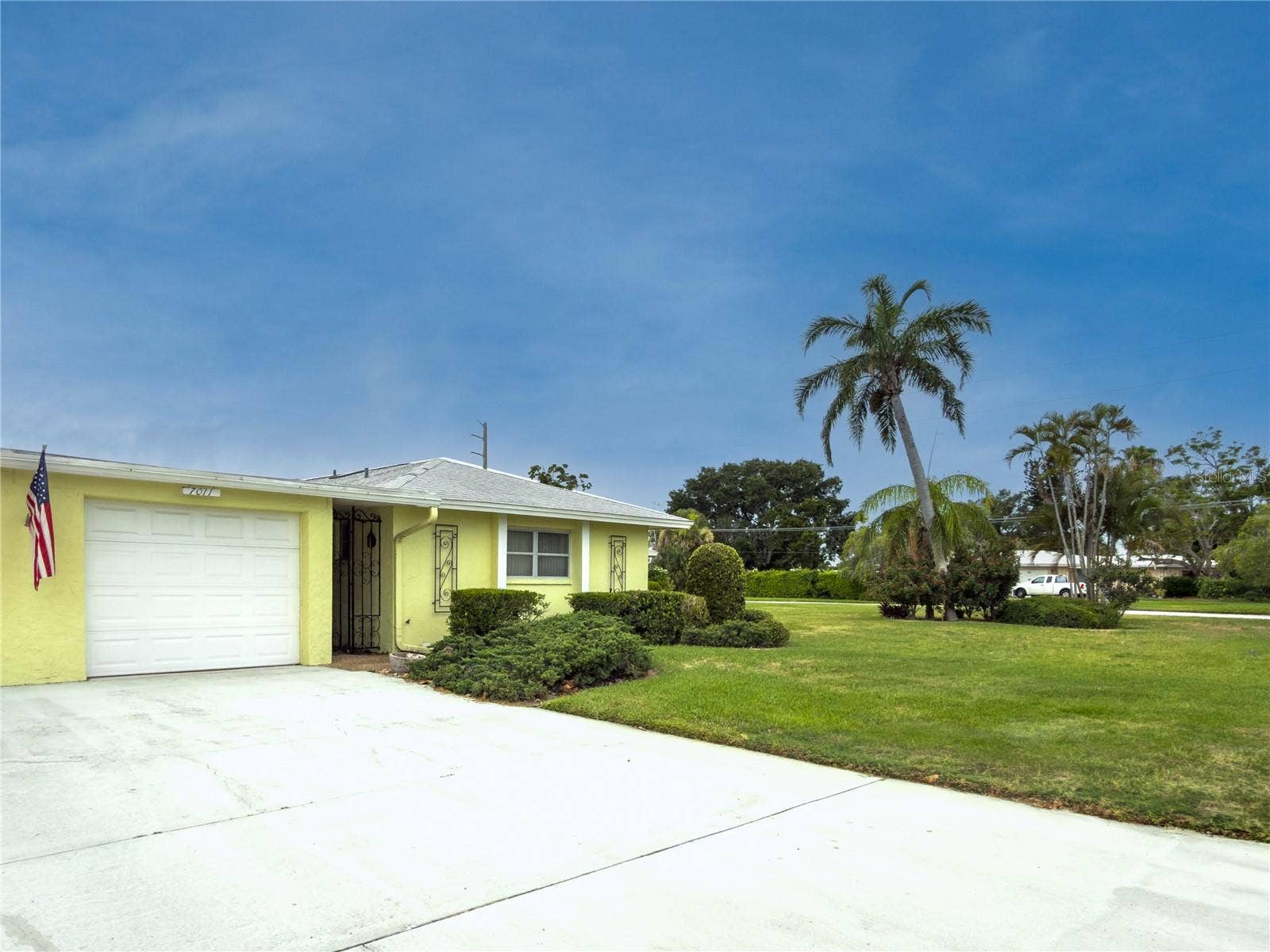 7011 10TH AVENUE W, Bradenton, FL 34209 7011 10TH AVENUE W, Bradenton, FL 34209