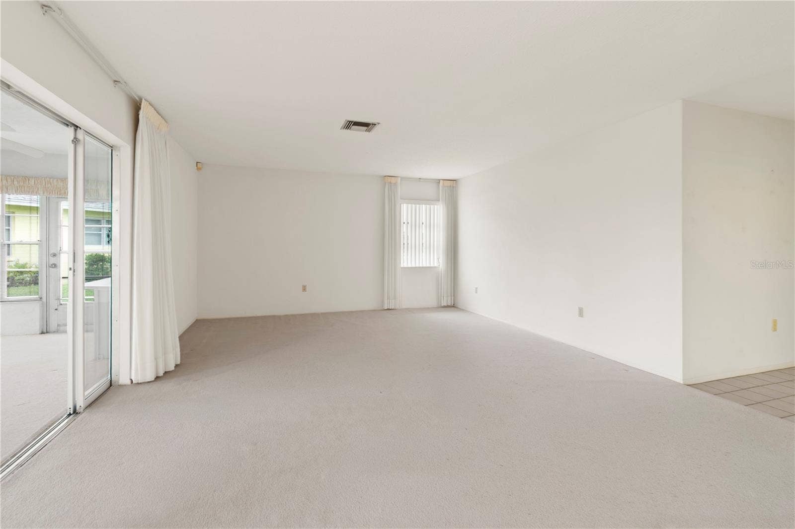 7011 10TH AVENUE W, Bradenton, FL 34209 7011 10TH AVENUE W, Bradenton, FL 34209