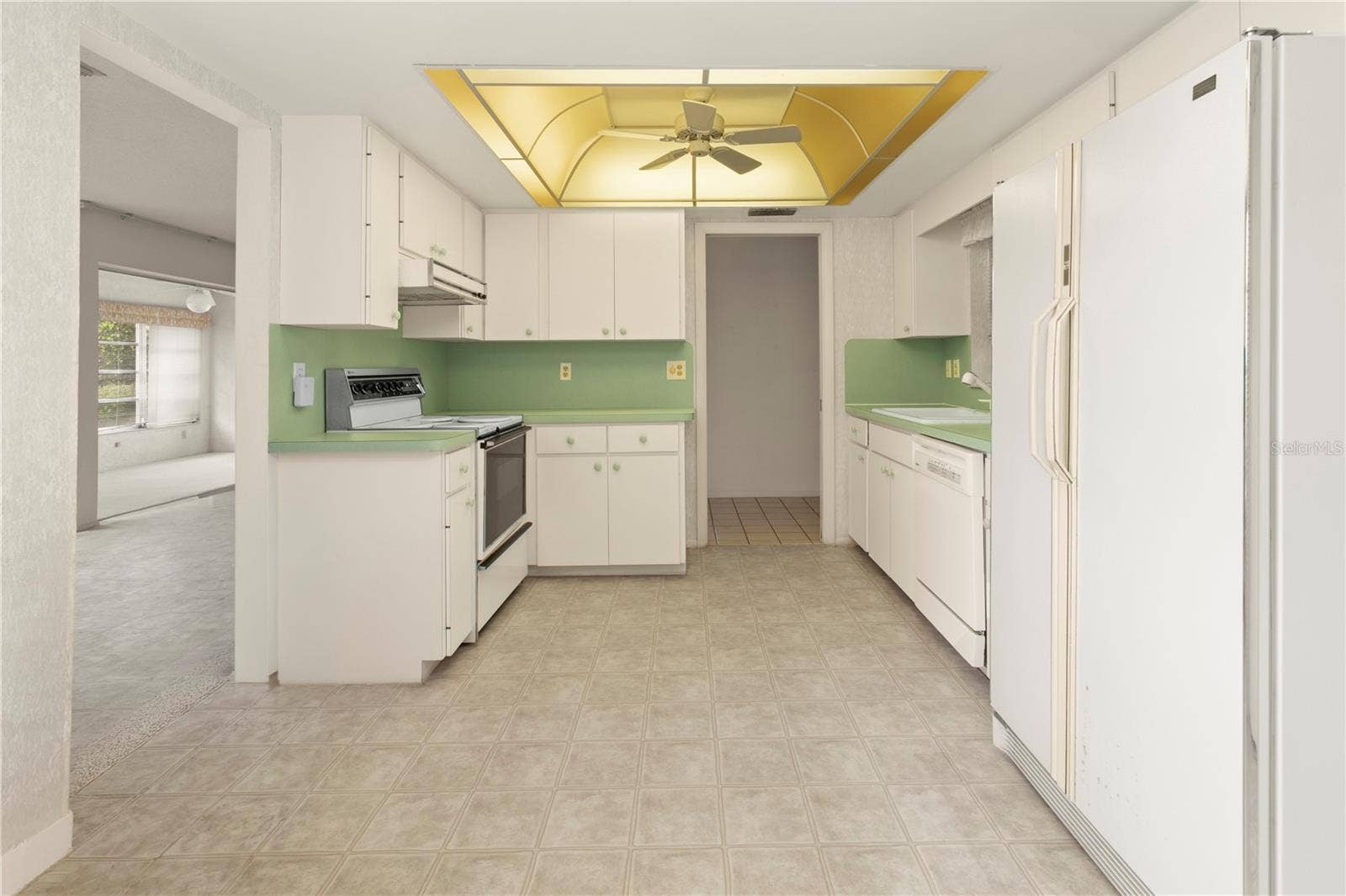 7011 10TH AVENUE W, Bradenton, FL 34209 7011 10TH AVENUE W, Bradenton, FL 34209