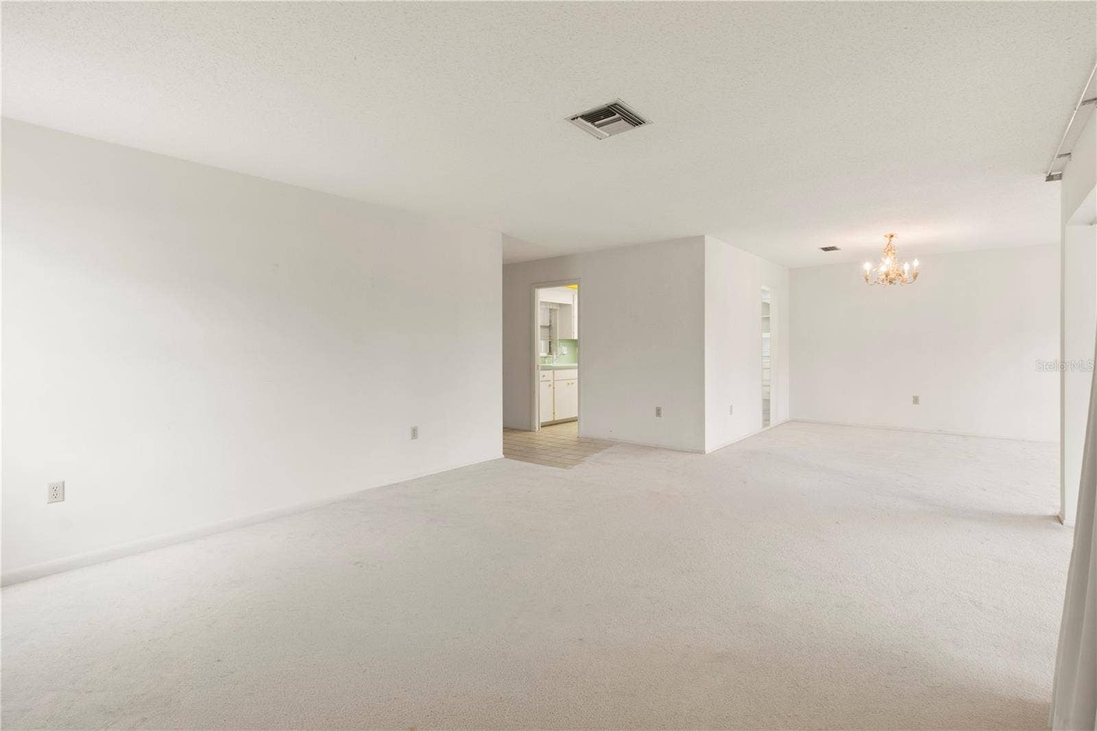 7011 10TH AVENUE W, Bradenton, FL 34209 7011 10TH AVENUE W, Bradenton, FL 34209
