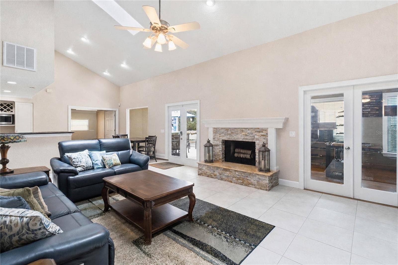 5333 GREENSIDE COURT, Orlando, FL 32819 5333 GREENSIDE COURT, Orlando, FL 32819