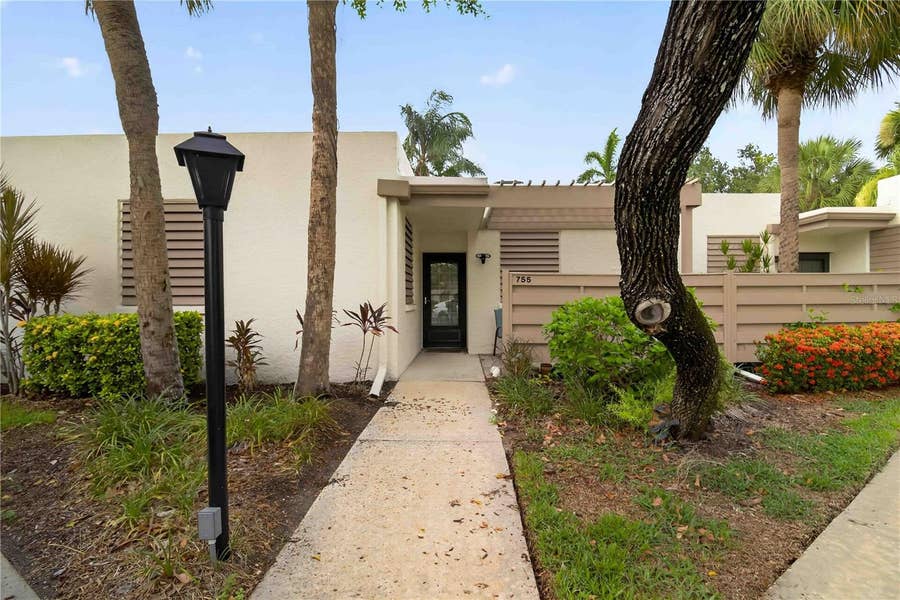 Property photo for 755 OAKVIEW DRIVE, Bradenton, FL