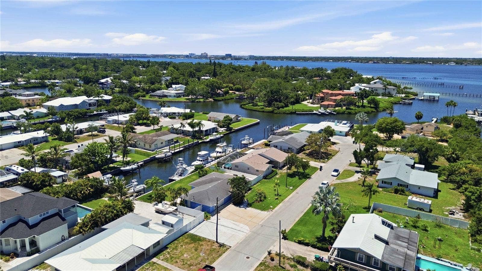 908 24TH AVENUE W, Palmetto, FL 34221 908 24TH AVENUE W, Palmetto, FL 34221