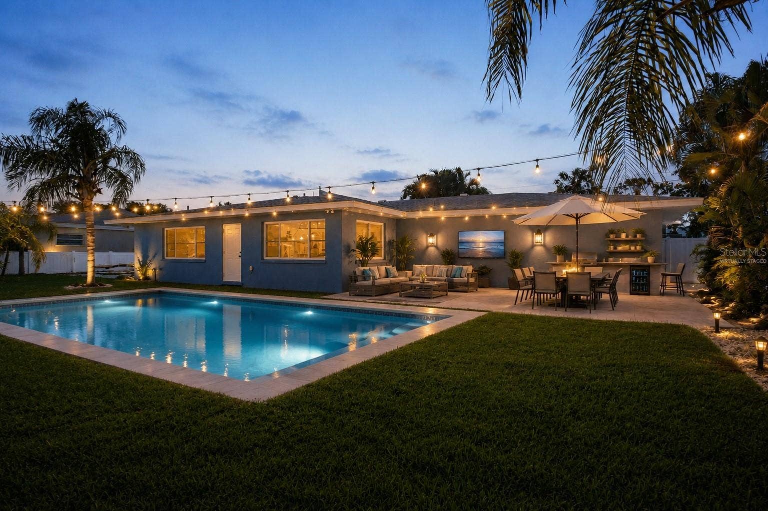 908 24TH AVENUE W, Palmetto, FL 34221 This photo is Virtually Staged