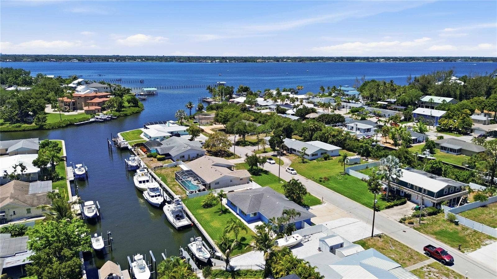 908 24TH AVENUE W, Palmetto, FL 34221 908 24TH AVENUE W, Palmetto, FL 34221