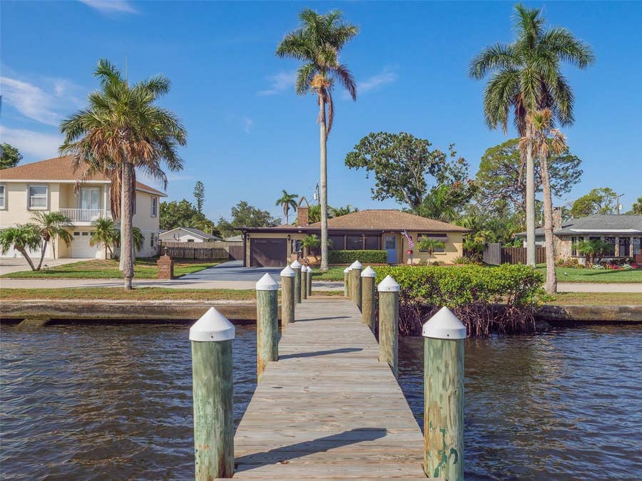 Property photo for 2410 RIVERSIDE DRIVE E, Bradenton, FL