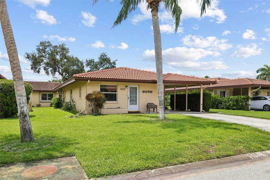 Property photo for 3210 CAMBRIDGE AVENUE, Bradenton, FL