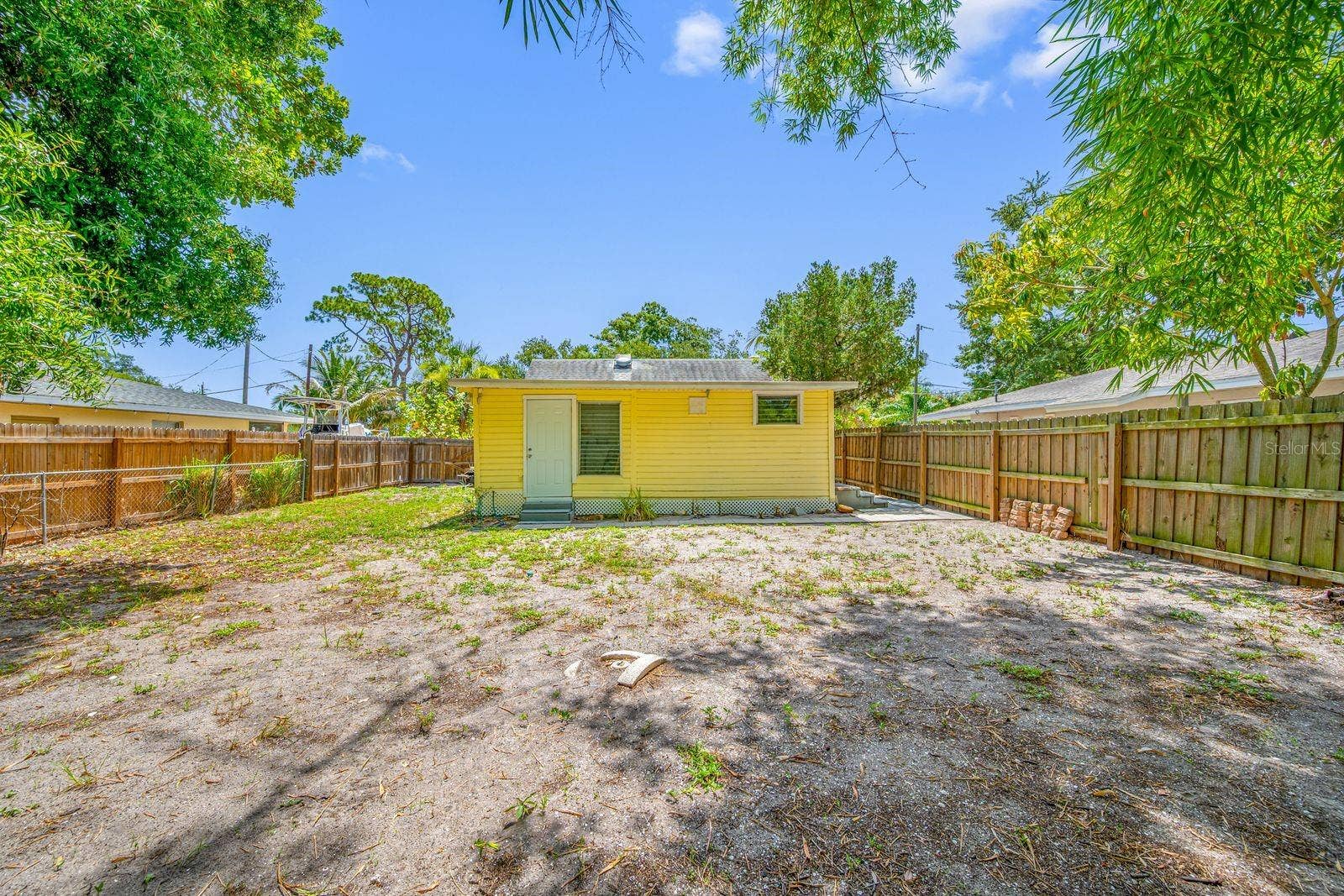 907 18TH AVENUE W, Palmetto, FL 34221 907 18TH AVENUE W, Palmetto, FL 34221