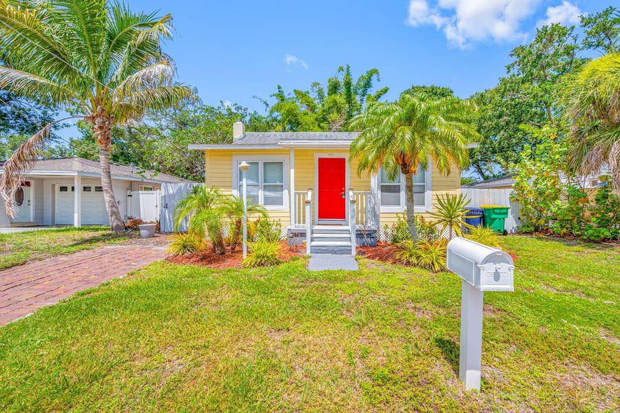 Property photo for 907 18TH AVENUE W, Palmetto, FL