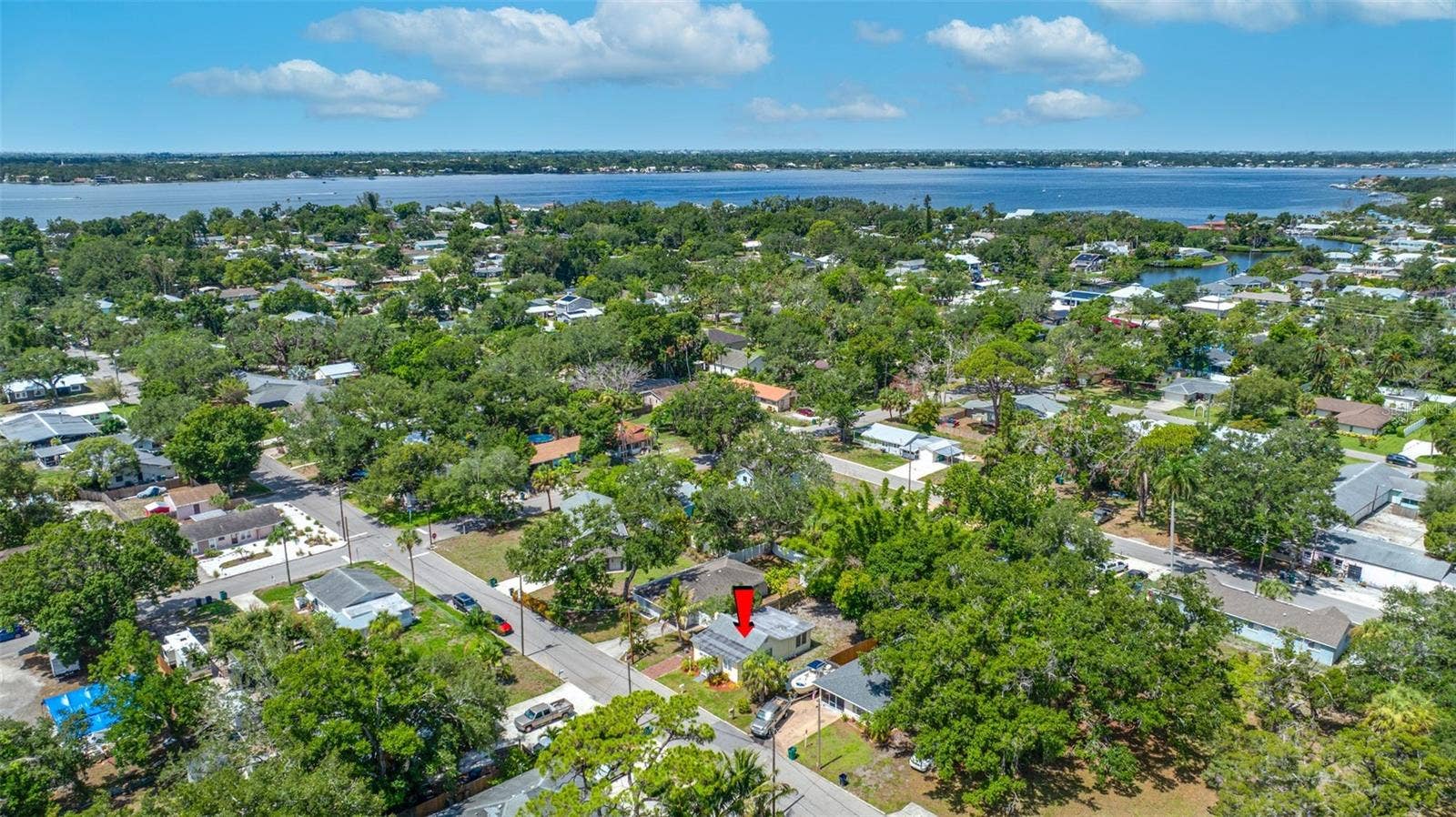 907 18TH AVENUE W, Palmetto, FL 34221 907 18TH AVENUE W, Palmetto, FL 34221