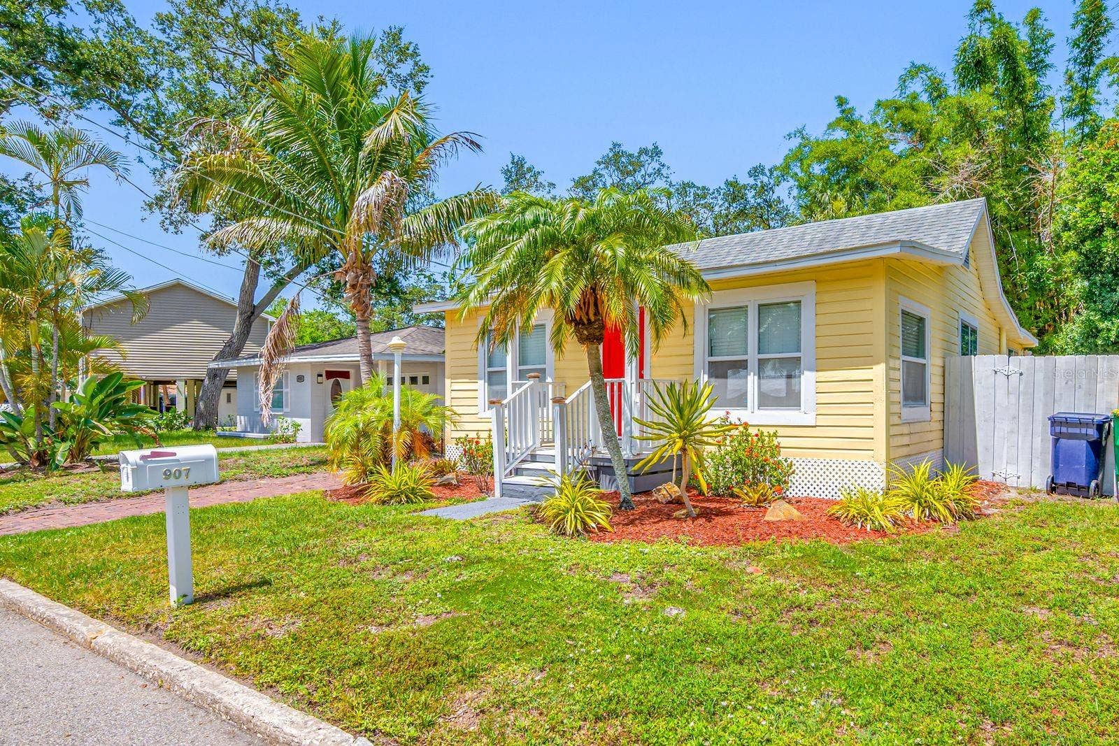 907 18TH AVENUE W, Palmetto, FL 34221 907 18TH AVENUE W, Palmetto, FL 34221