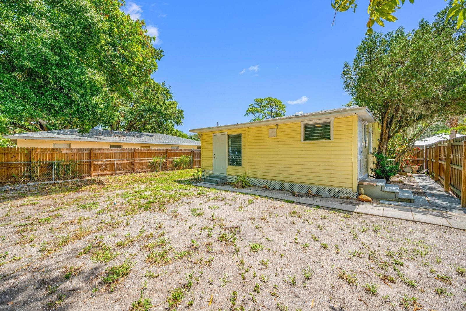 907 18TH AVENUE W, Palmetto, FL 34221 907 18TH AVENUE W, Palmetto, FL 34221