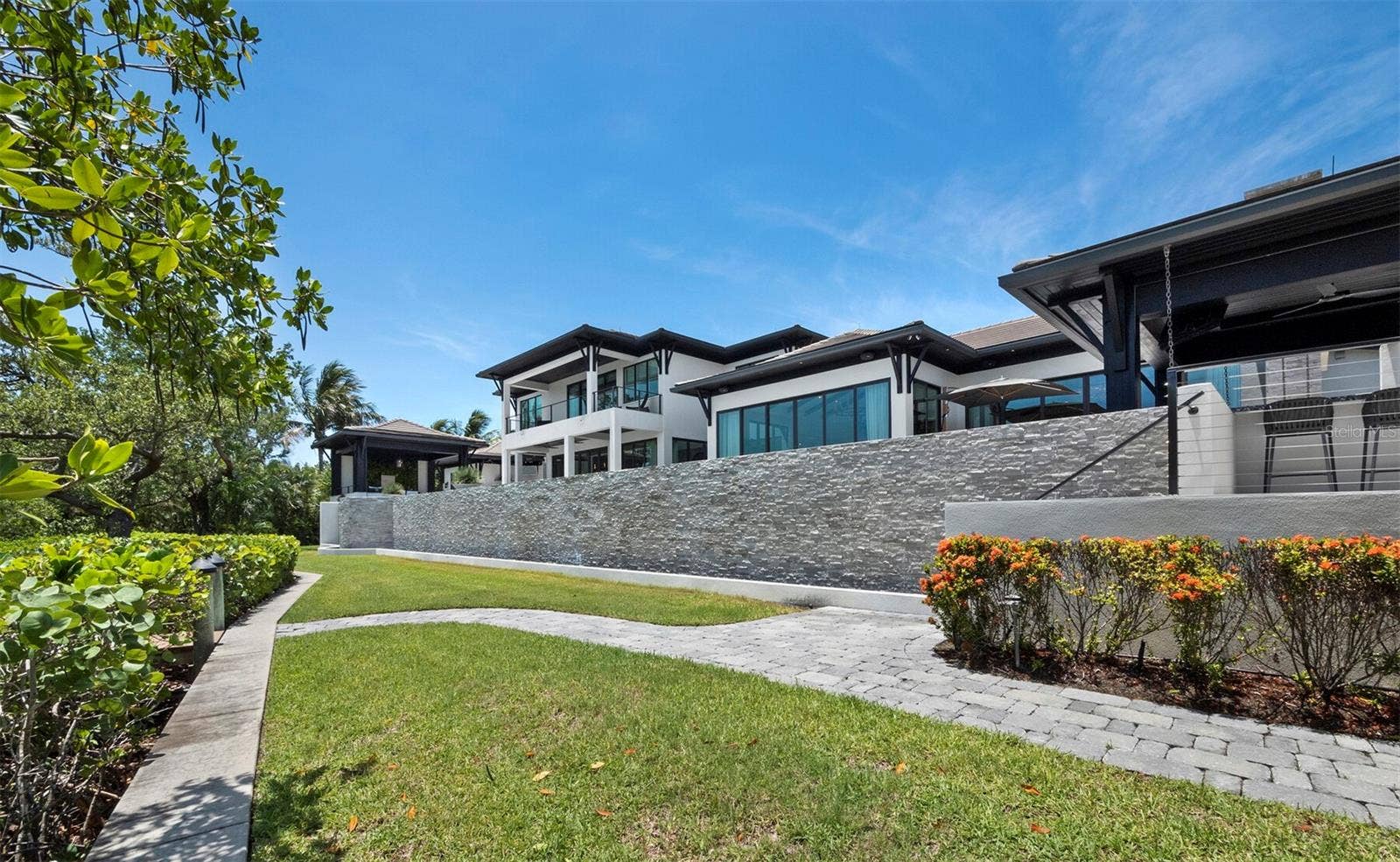 3799 FLAMINGO AVENUE, Sarasota, FL 34242 3799 FLAMINGO AVENUE, Sarasota, FL 34242