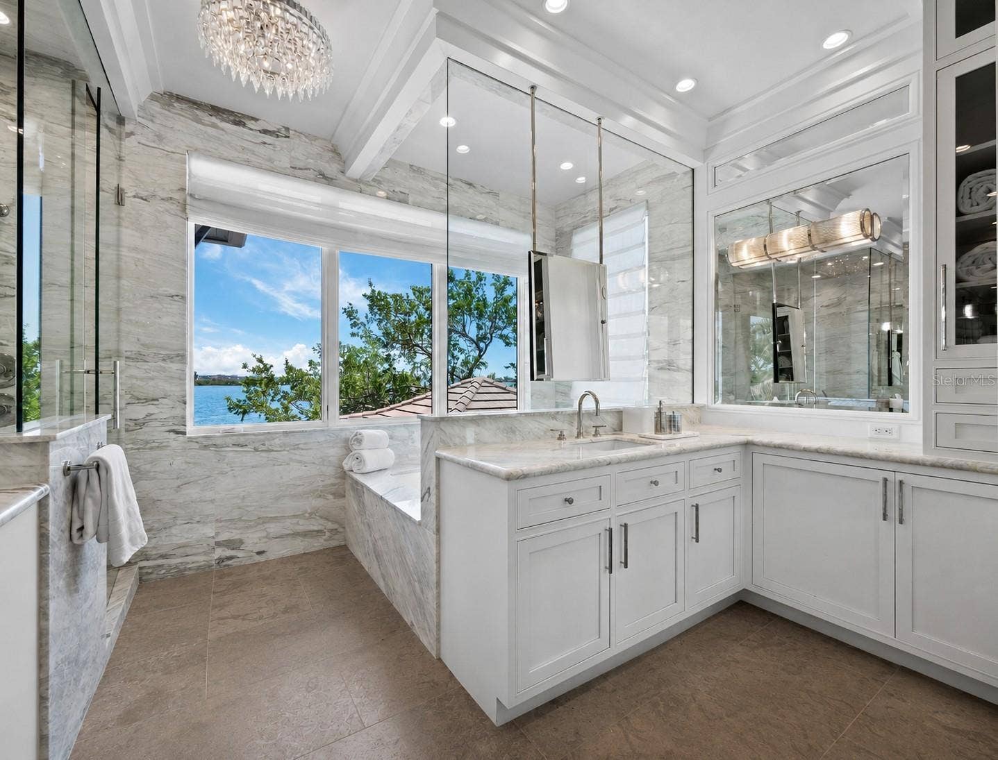 3799 FLAMINGO AVENUE, Sarasota, FL 34242 3799 FLAMINGO AVENUE, Sarasota, FL 34242